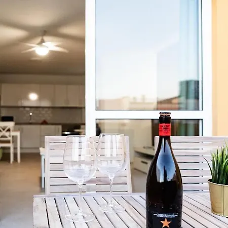 Appartamento Homeforguest Atico Martina Con Terraza En Cristianos Los Cristianos (Tenerife)