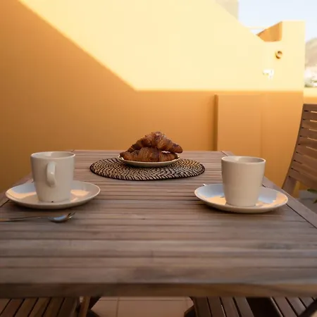 Homeforguest Atico Martina Con Terraza En Cristianos Apartamento Los Cristianos (Tenerife)